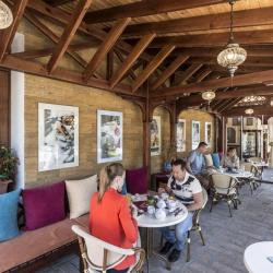 Фото Отель Джеваль