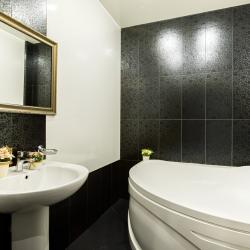 Фото Апартаменты на улице Революционная 3