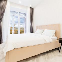 Фото Апартаменты Петровские на улице Василия Кандинского 1