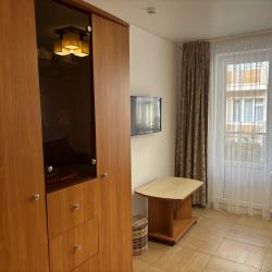 Номер стандарт семейный с 1 двуспальной кроватью