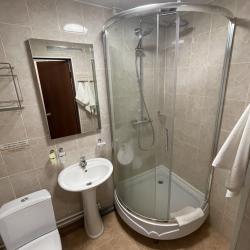 Номер стандарт с 1 двуспальной кроватью