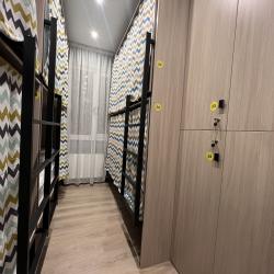 Кровать в 6-местном общем номере