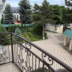 Фото Отель Mountains (Маунтинс)