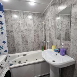 Фото Апартаменты на улице Сахарова 13
