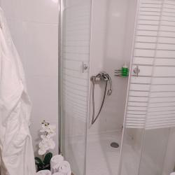 Номер стандарт четырехместный с французским балконом