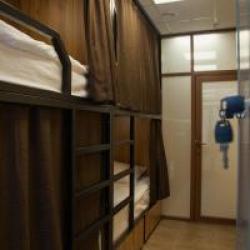 Кровать в 4-местном общем мужском номере