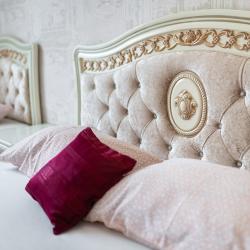 Комната комфорт с 2 односпальными и 1 двуспальной кроватью