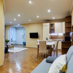 Фото Отель FlatStay Владимирский 15| Большая 3шка в центре