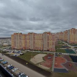 Фото Апартаменты на улице Героя России Макаровца