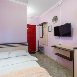 Фото Отель Уютная небольшая студия в мкр. Кудепста