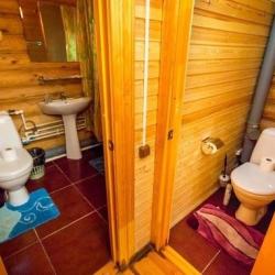 Трехкомнатный номер в коттедже (с пансионом)