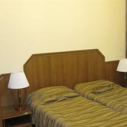 Номер стандарт с 2 односпальными кроватями (с завтраком)