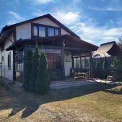 2-комнатный коттедж премиум с 3 односпальными и 1 двуспальной кроватью (мансарда)