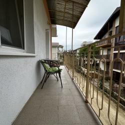 3-местный 1-комнатный номер стандарт улучшенный с 1 односпальной и 1 двуспальной кроватью