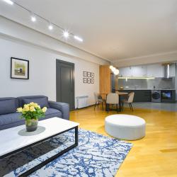 Deluxe Apartments