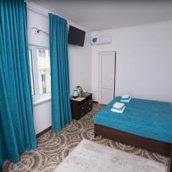 4-местный номер стандарт семейный с 1 двуспальной кроватью