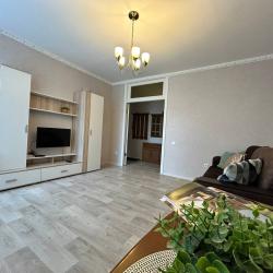 Фото Трехкомнатные апартаменты на проспекте Ленина 1