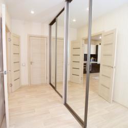 Фото Отель ApartmentFly (АпартментФлай) на улице Петра Ломако 14