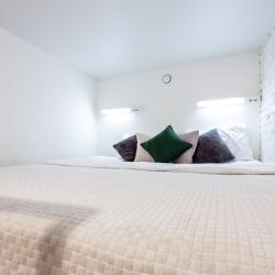 1-комнатные апартаменты улучшенные KINKI rooms |  Трехместные апартаменты с кухней