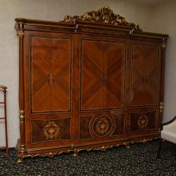 Номер люкс с 1 двуспальной кроватью