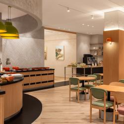 Фото Отель Holiday Inn Almaty (Холидей Инн )