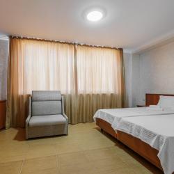 Фото Отель Зеленый попугай