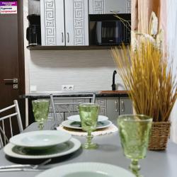 4-местный 2-комнатный номер люкс с 1 двуспальной кроватью