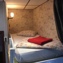 Номер стандарт эконом с 2 односпальными кроватями (без окна)