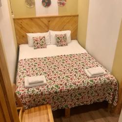 Номер эконом с 1 двуспальной кроватью (без окна)