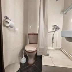 4-местный номер стандарт с 2 двуспальными кроватями