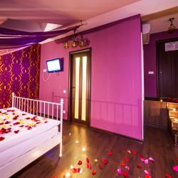 Купеческий Дом — a56e60de23fd763a34ea0c6b7aa7a5bc