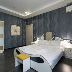 Фото Отель House on Potapova (Гостевой дом на Потапова)