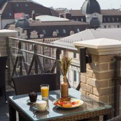 Фото Отель Green Door's (Грин Дорс)