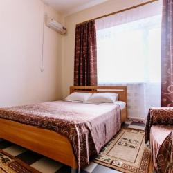 Номер стандарт с 1 двуспальной кроватью