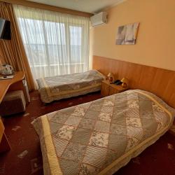 Номер стандарт с 2 односпальными кроватями