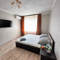 Фото Отель Ideal Apartment (Идеал Апартмент) на улице Первостроителей 1