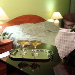 Номер люкс с 1 двуспальной кроватью