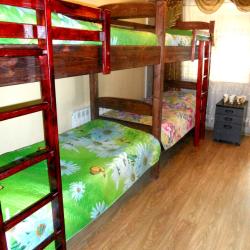 Кровать в 4-местном общем номере