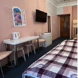 Фото Отель Меблированная комната Family House (Фэмили Хаус) на проспекте Независимости