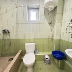 3-местный 1-комнатный номер стандарт улучшенный с 1 односпальной и 1 двуспальной кроватью