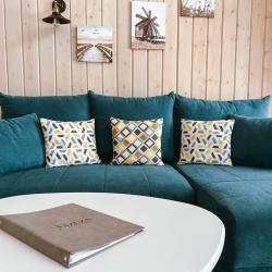 Фото Отель BarnHouse Village (БарнХаус Виллэдж)