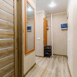 Фото Отель LetoApart (ЛетоАпарт) на улице Исаева 13