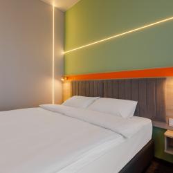 Номер стандарт с 1 двуспальной кроватью