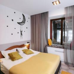 Poshtel Vdali (Хостел Вдали) — a6d7a3eb4ecefdfd5c87ab2d92baba77