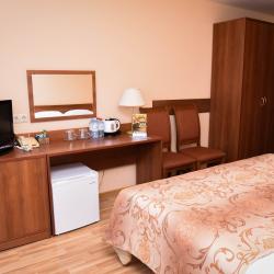 Номер стандарт комфорт с 1 двуспальной кроватью