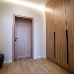 Номер полулюкс с 1 двуспальной кроватью