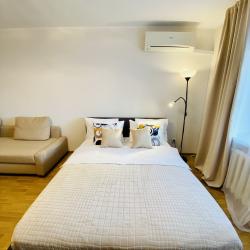 Фото Апартаменты на улице Солнечная 53