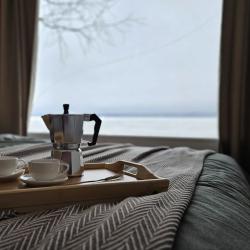 Домик с панорамным видом на озеро №5