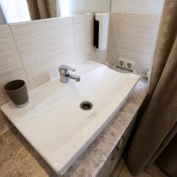 Комната стандарт с 1 двуспальной кроватью и балконом