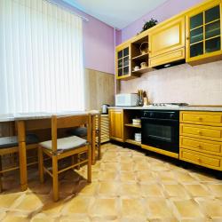 Фото Отель InnHome Apartments (ИннХоум) на улице Красная